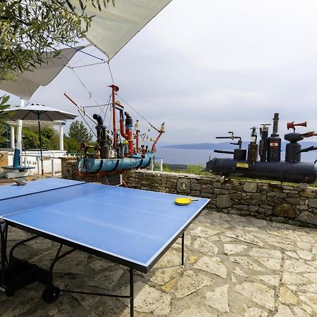 Crni In Crni - Haus Fuer 6 Personen Villa Labin  Exterior photo