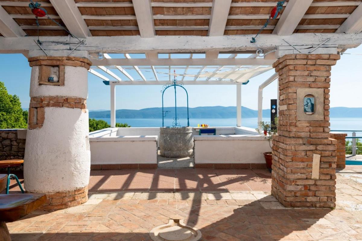 Crni In Crni - Haus Fuer 6 Personen Villa Labin  Exterior photo